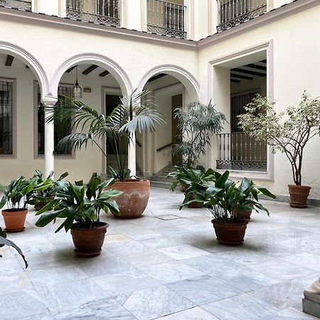 Estudio Suite San Vicente - Aloha Sevilla Exteriör bild