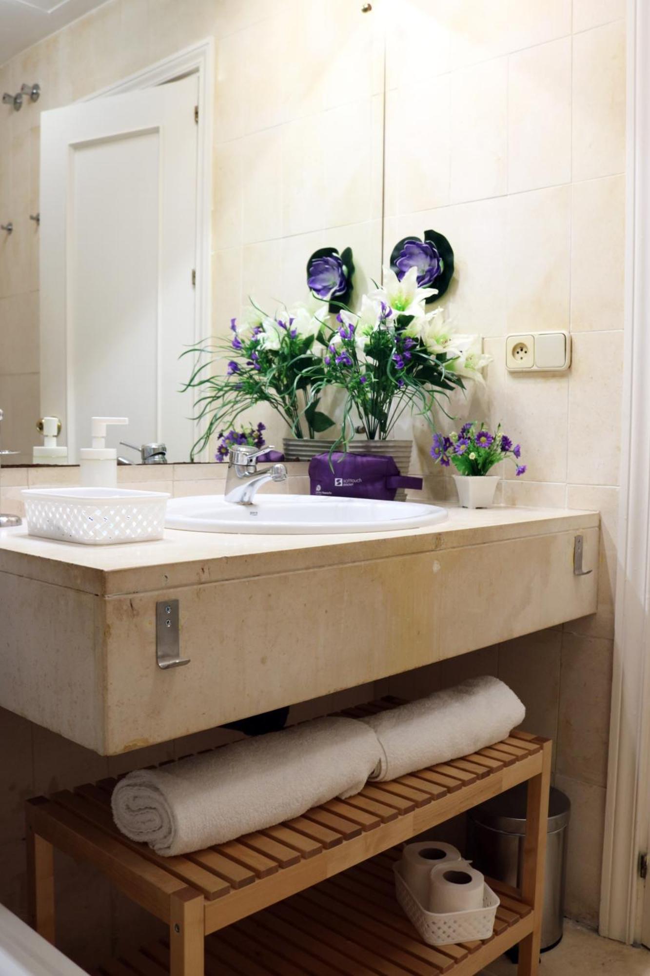 Estudio Suite San Vicente - Aloha Sevilla Exteriör bild
