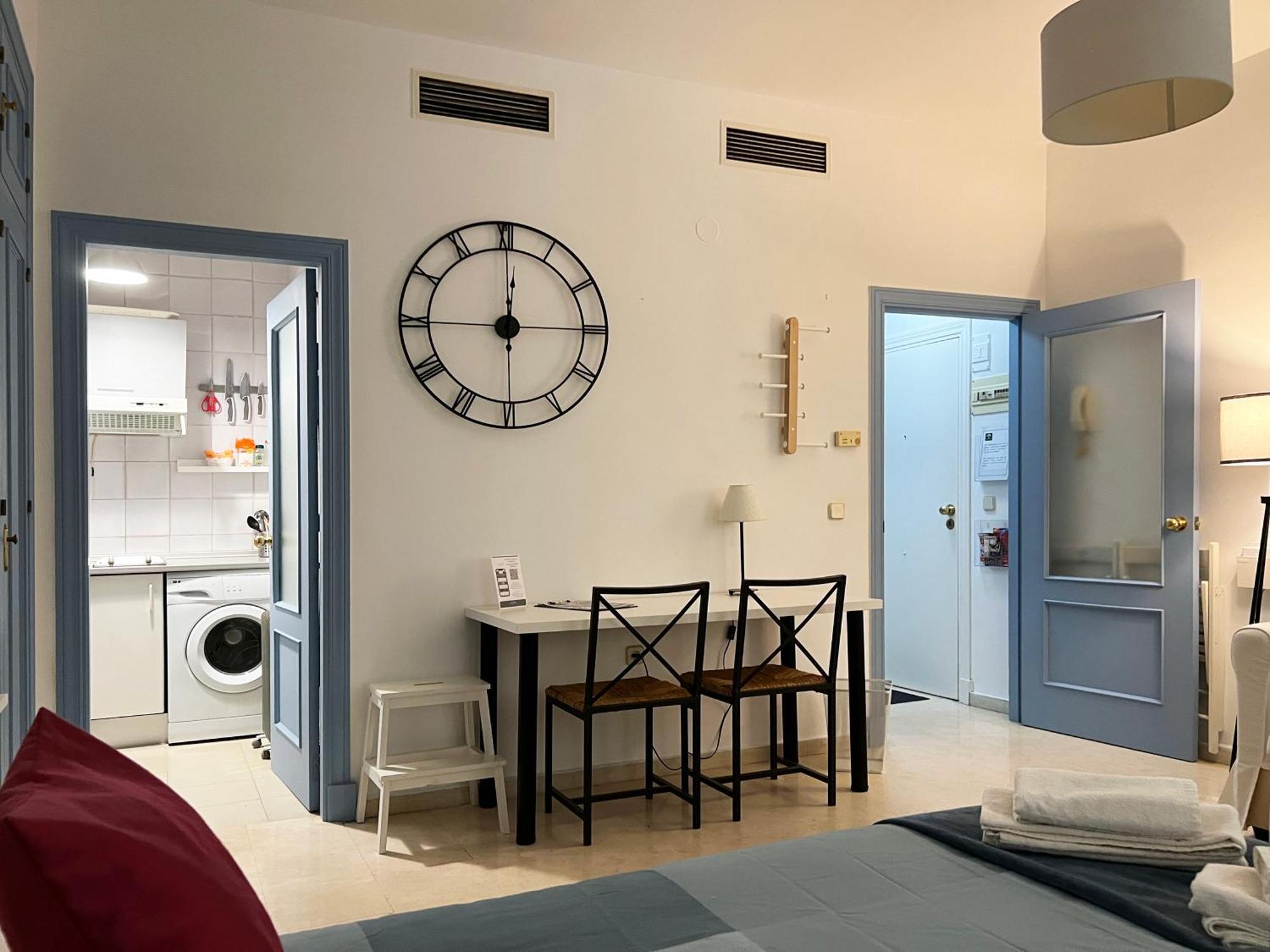 Estudio Suite San Vicente - Aloha Sevilla Exteriör bild